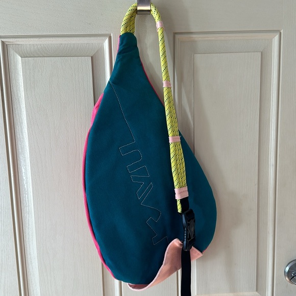 Kavu Rope Sling Pack - Picture 5 of 6